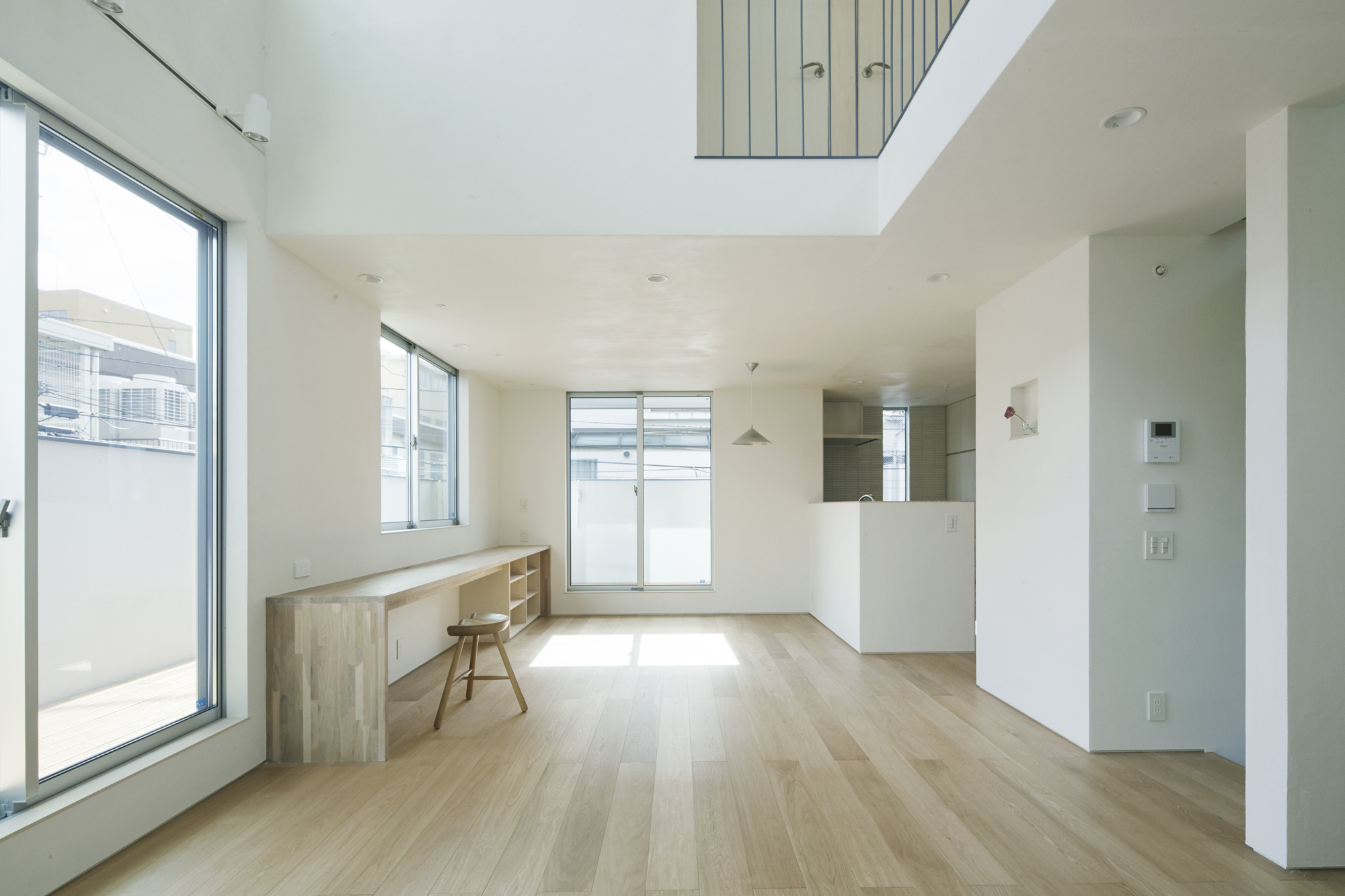 バルコニーとぐるぐる回れるリビング