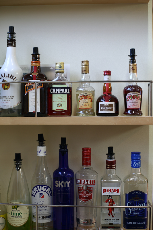 オリジナルのボトルストック棚