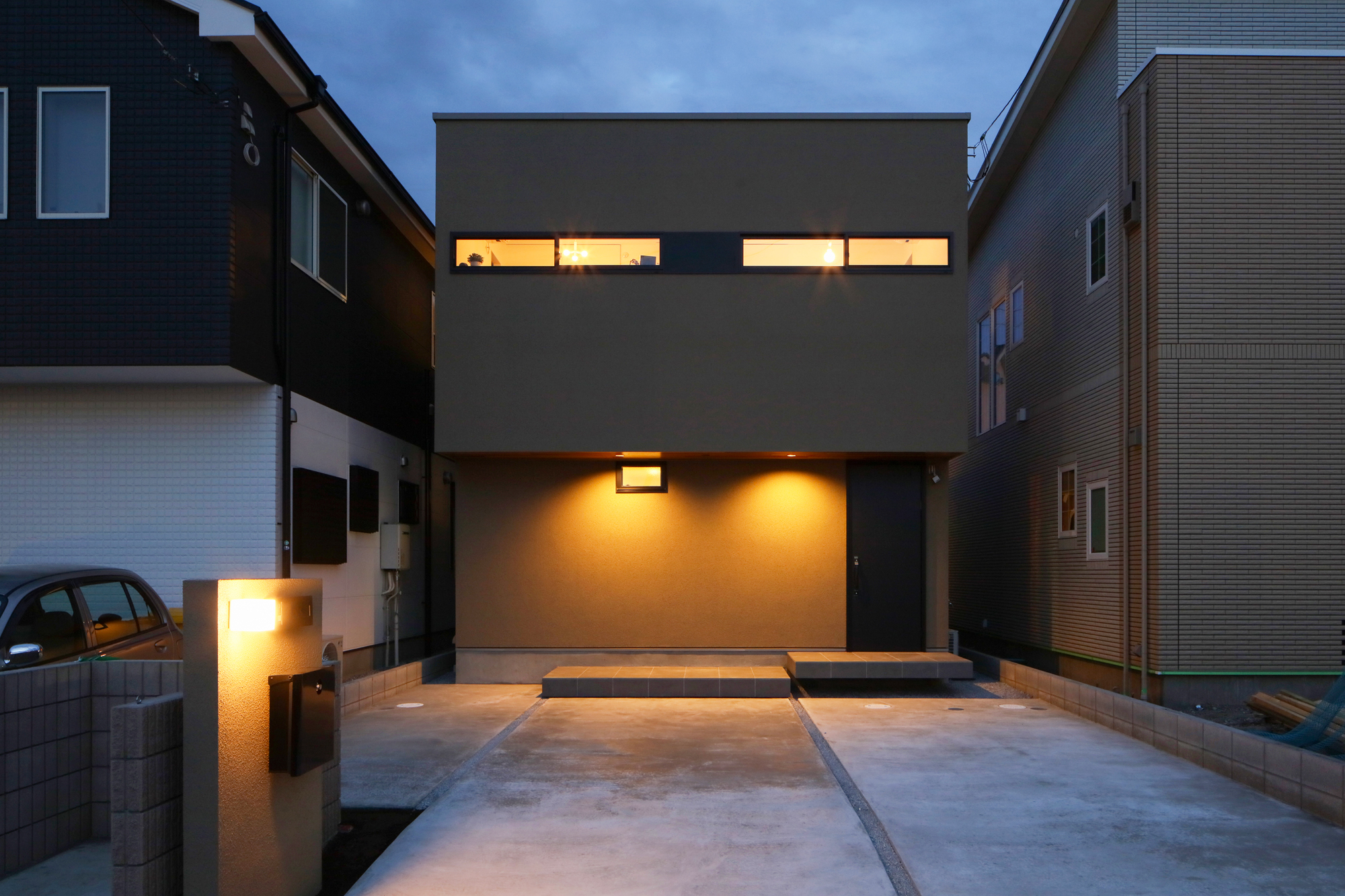 JI-HOUSE