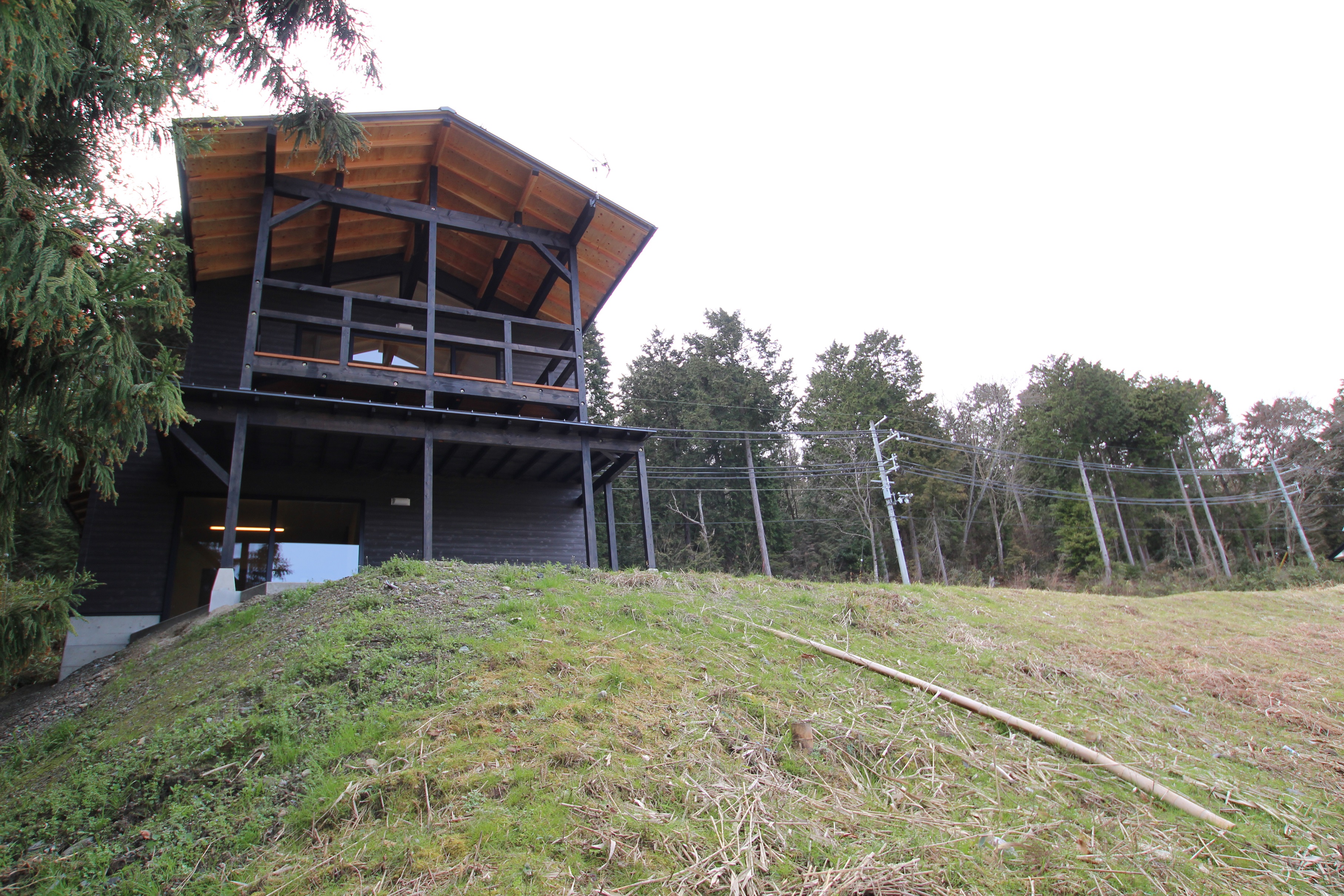 デッキのある外観