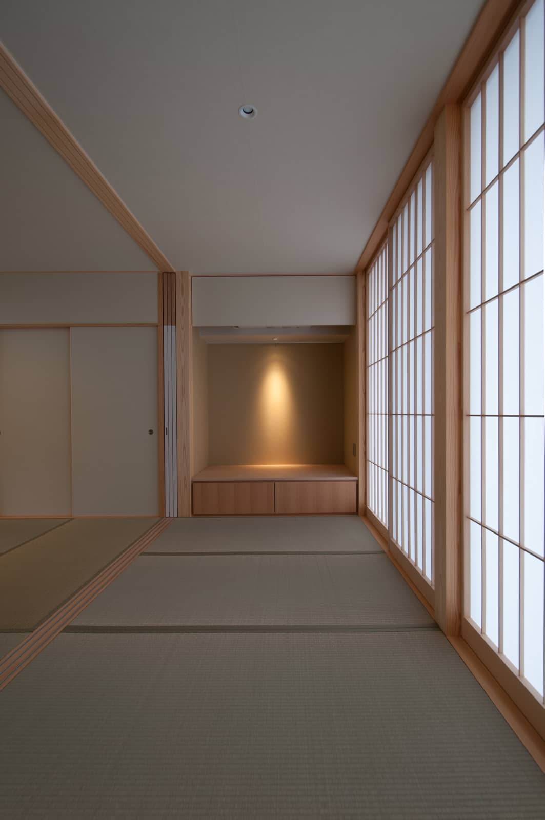 たたみ廊下と和室