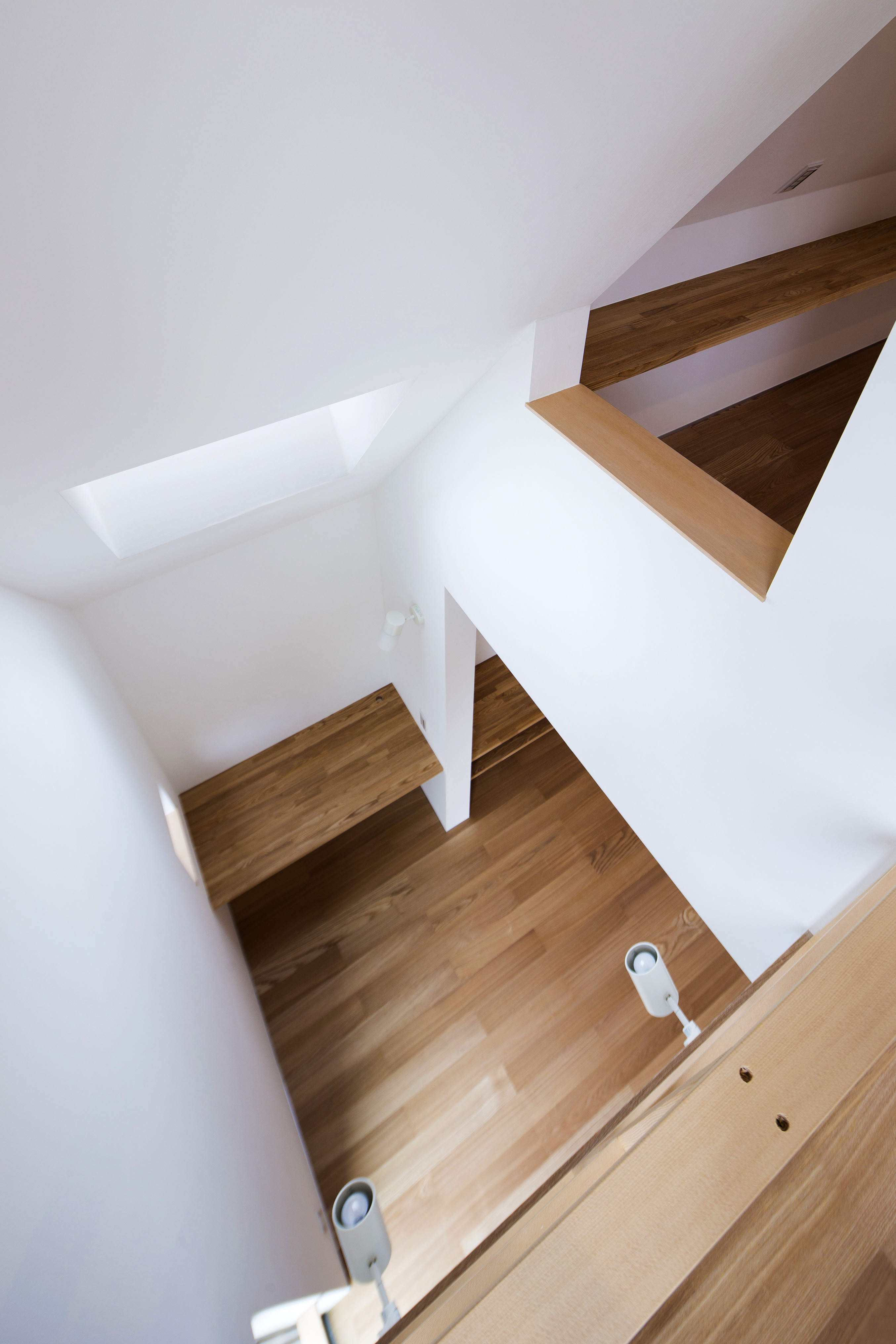 日差しを取り込む吹き抜け