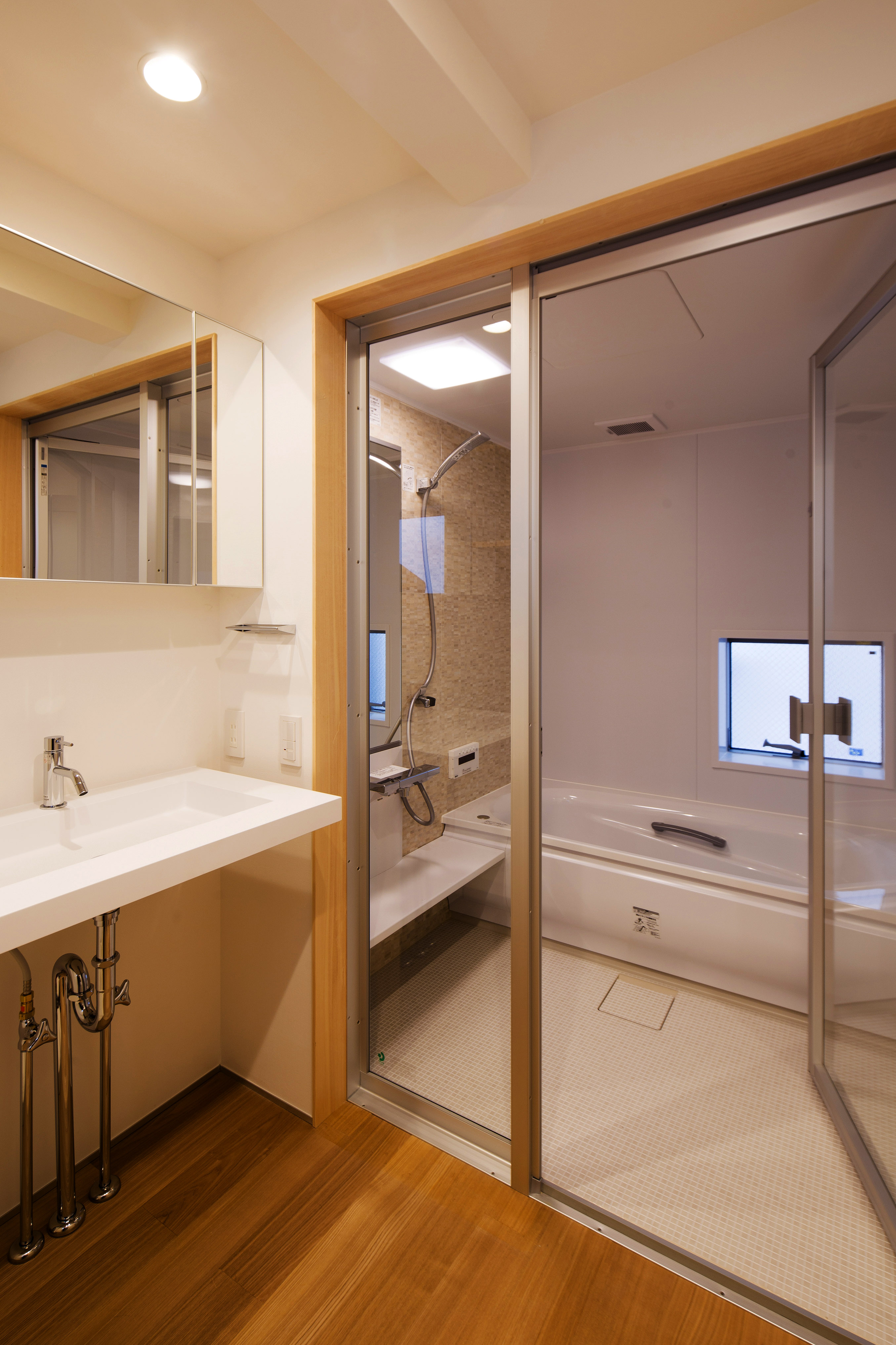 ガラス張りのお風呂