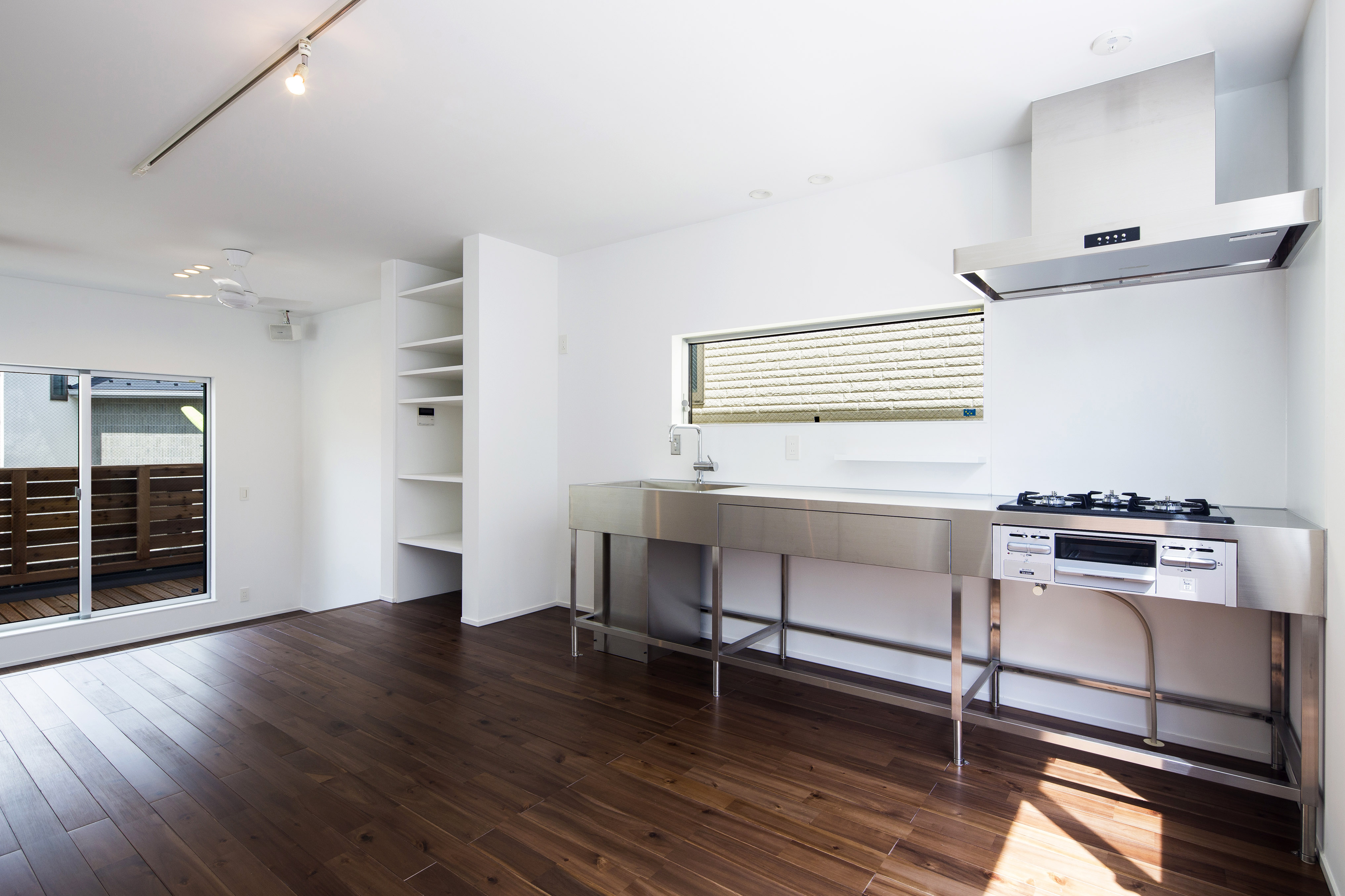 シンプルなキッチン