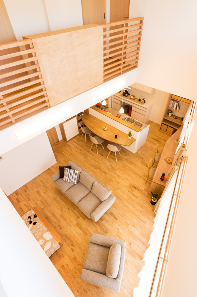 斜めデザインが印象的なLDK