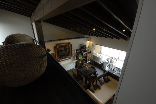 風の家のリビング