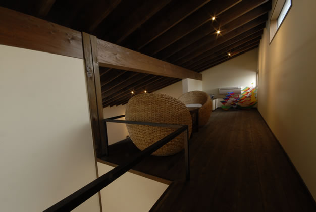 風の家のリビング