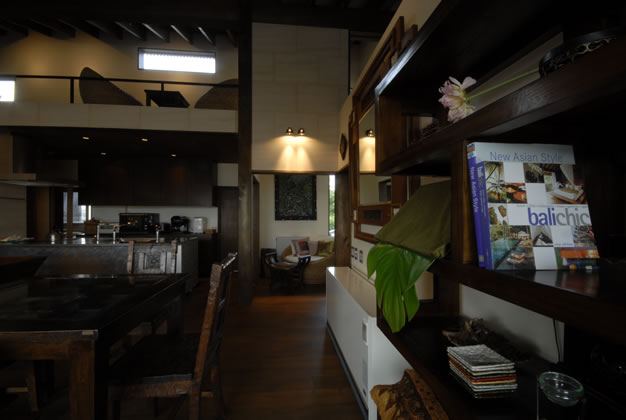 風の家のリビング