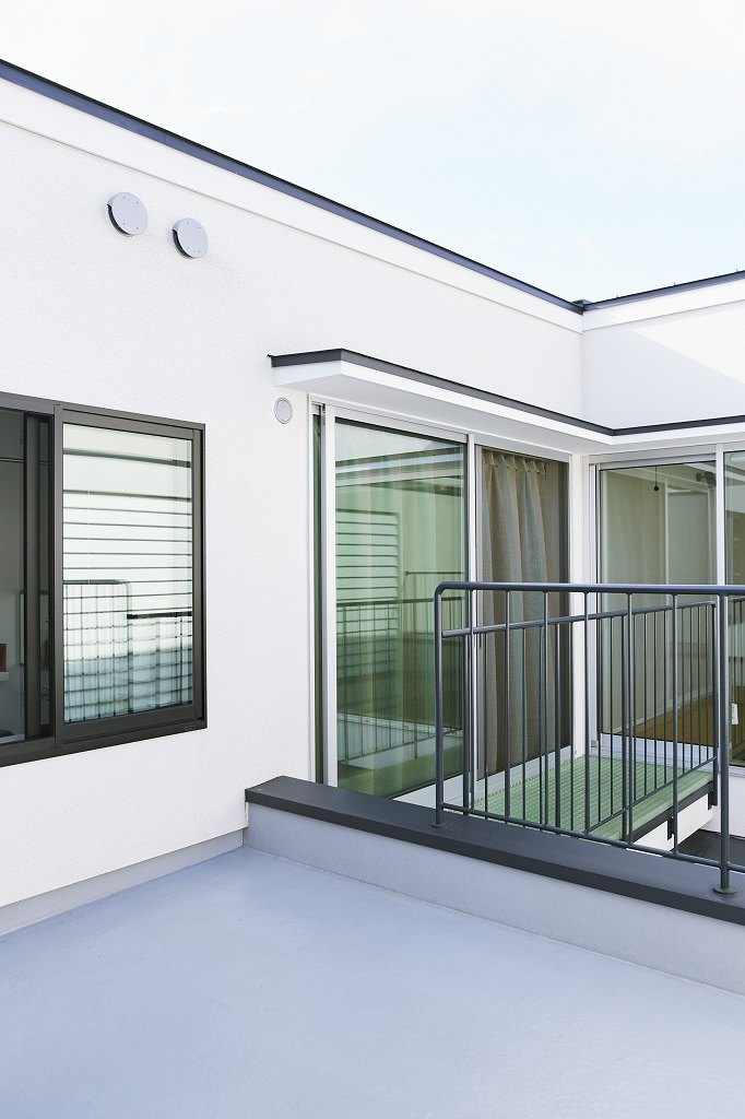 中庭とつながる自由な暮らし