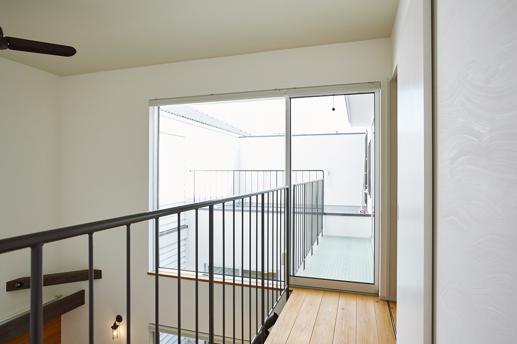 中庭とつながる自由な暮らし