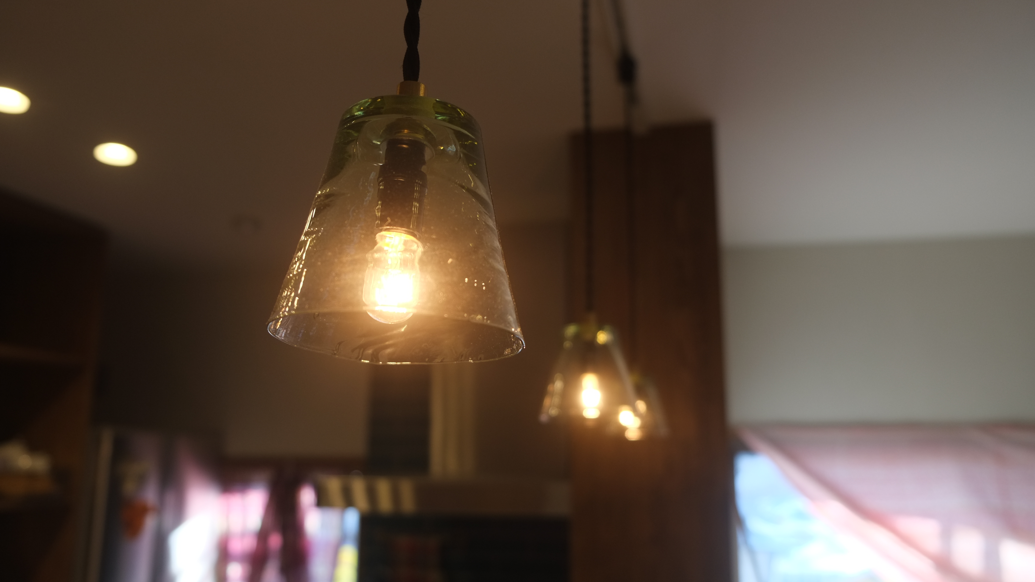 新島ガラスのオリジナルランプ