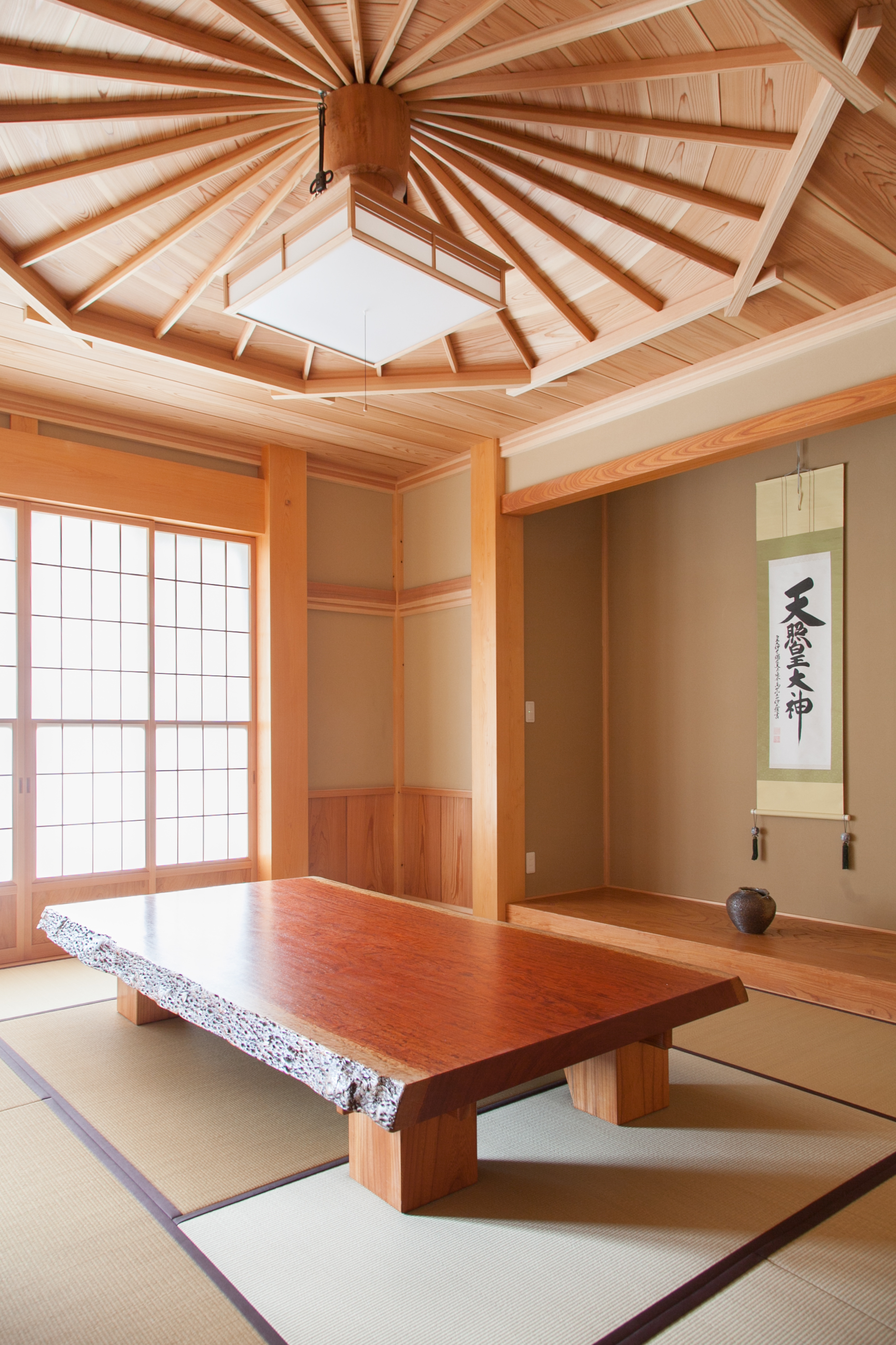 カラカサノイエ - 唐傘天井