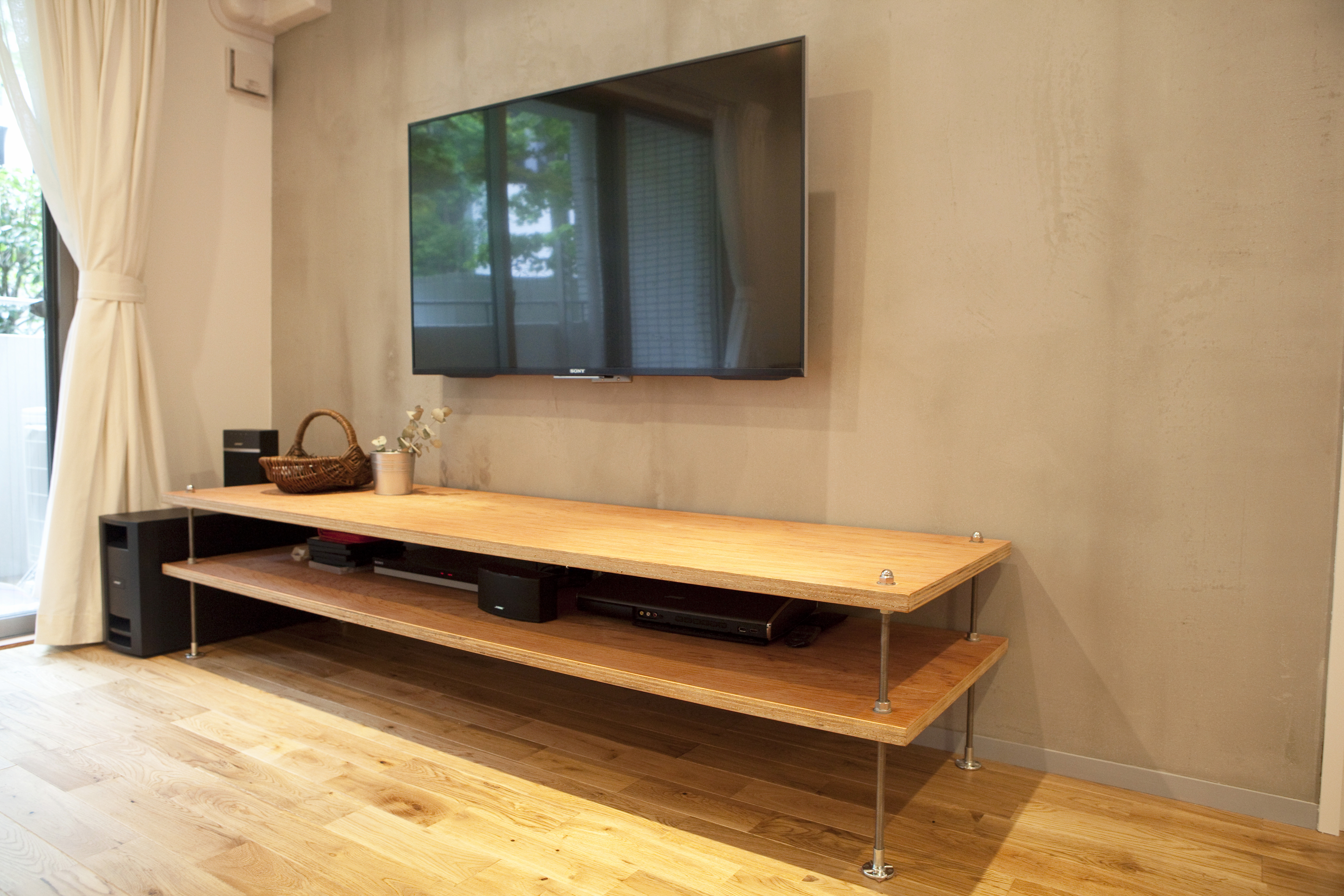 ラワン合板で作ったテレビ台