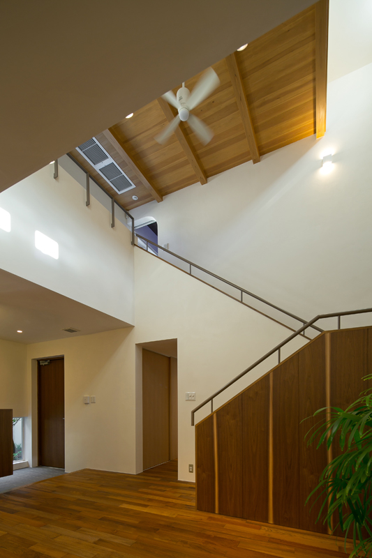 リビング吹き抜け