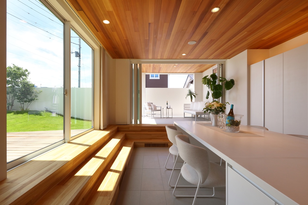 スキップフロアに集まる家