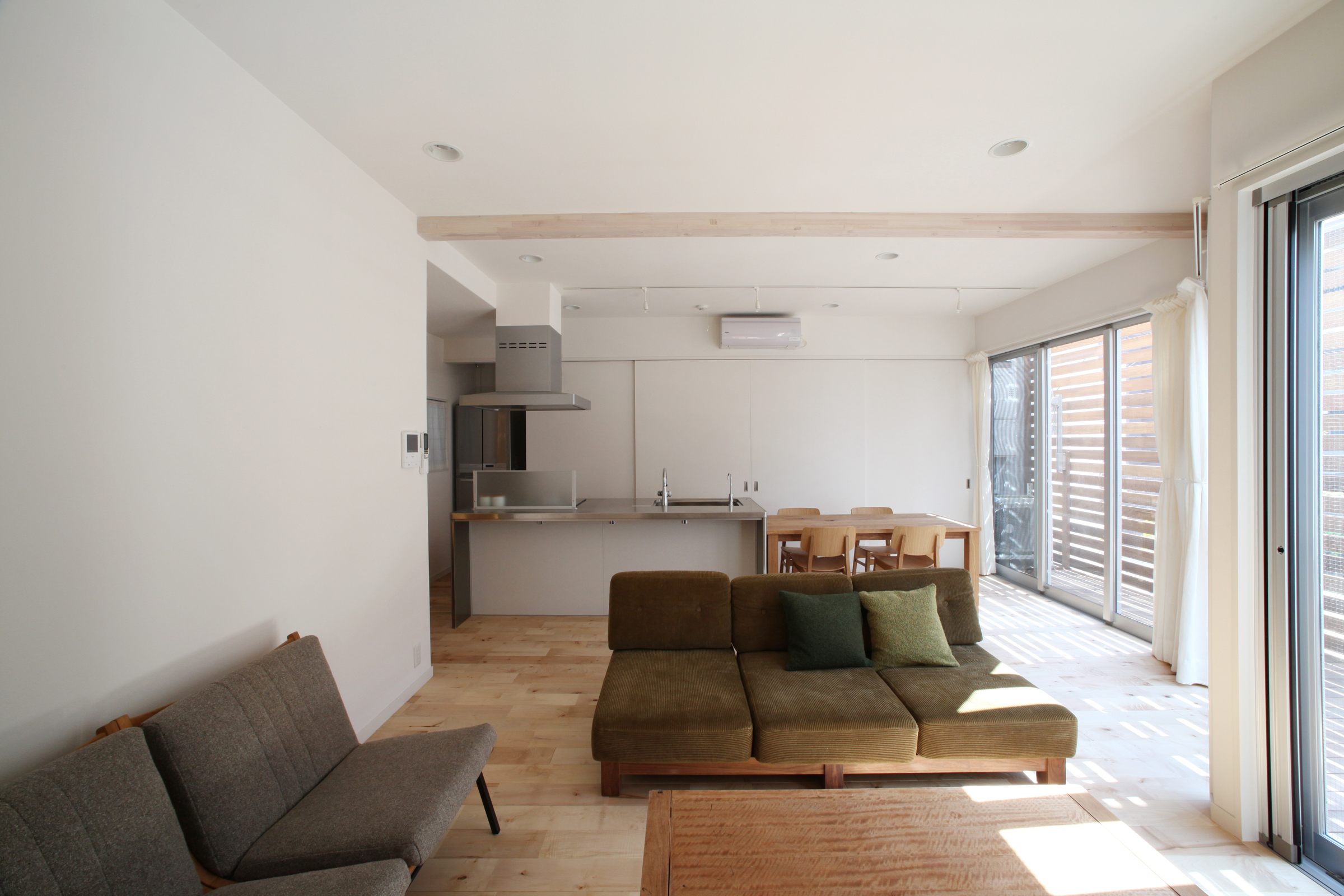 隠すキッチン収納