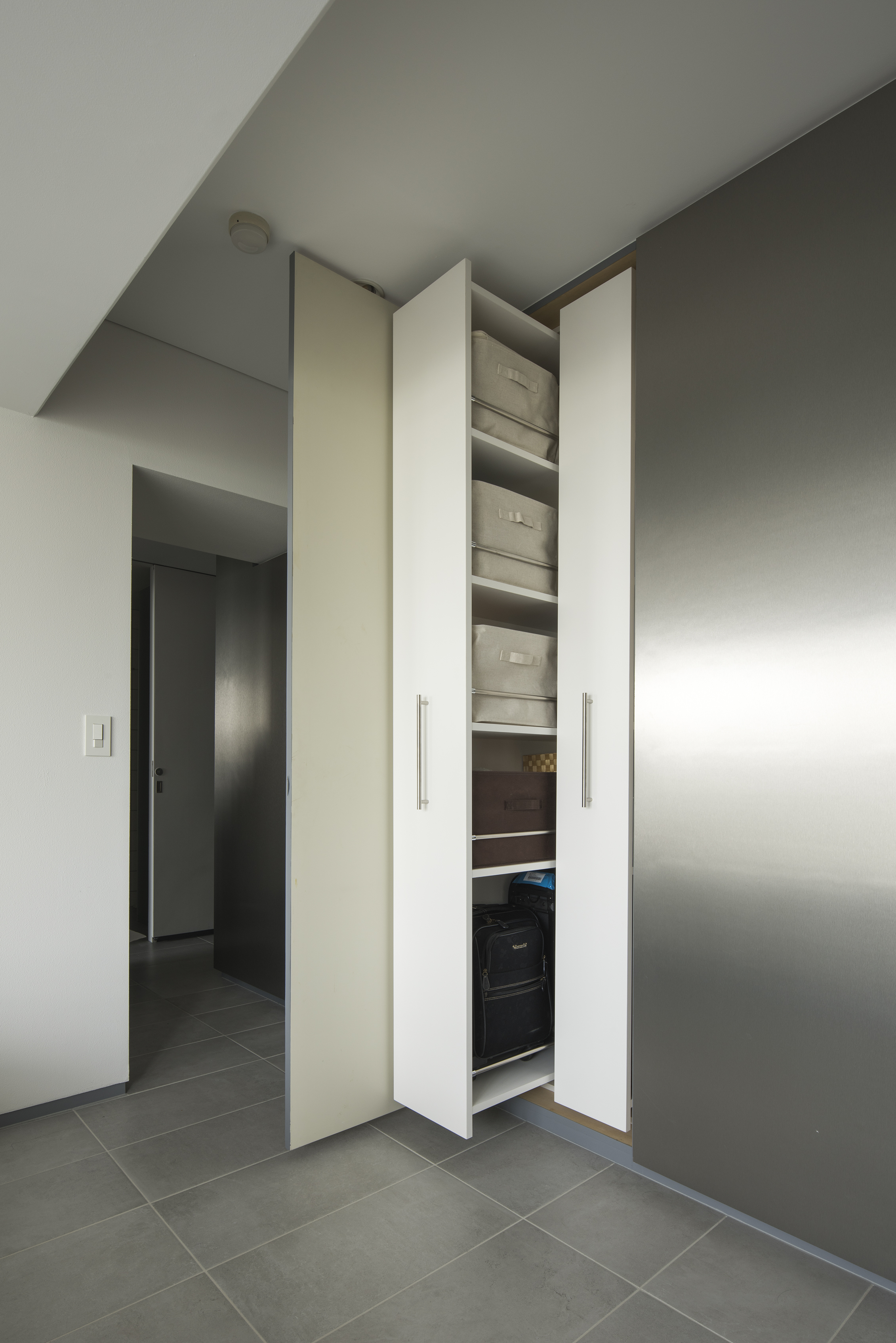 使いやすさを重視したスライド収納