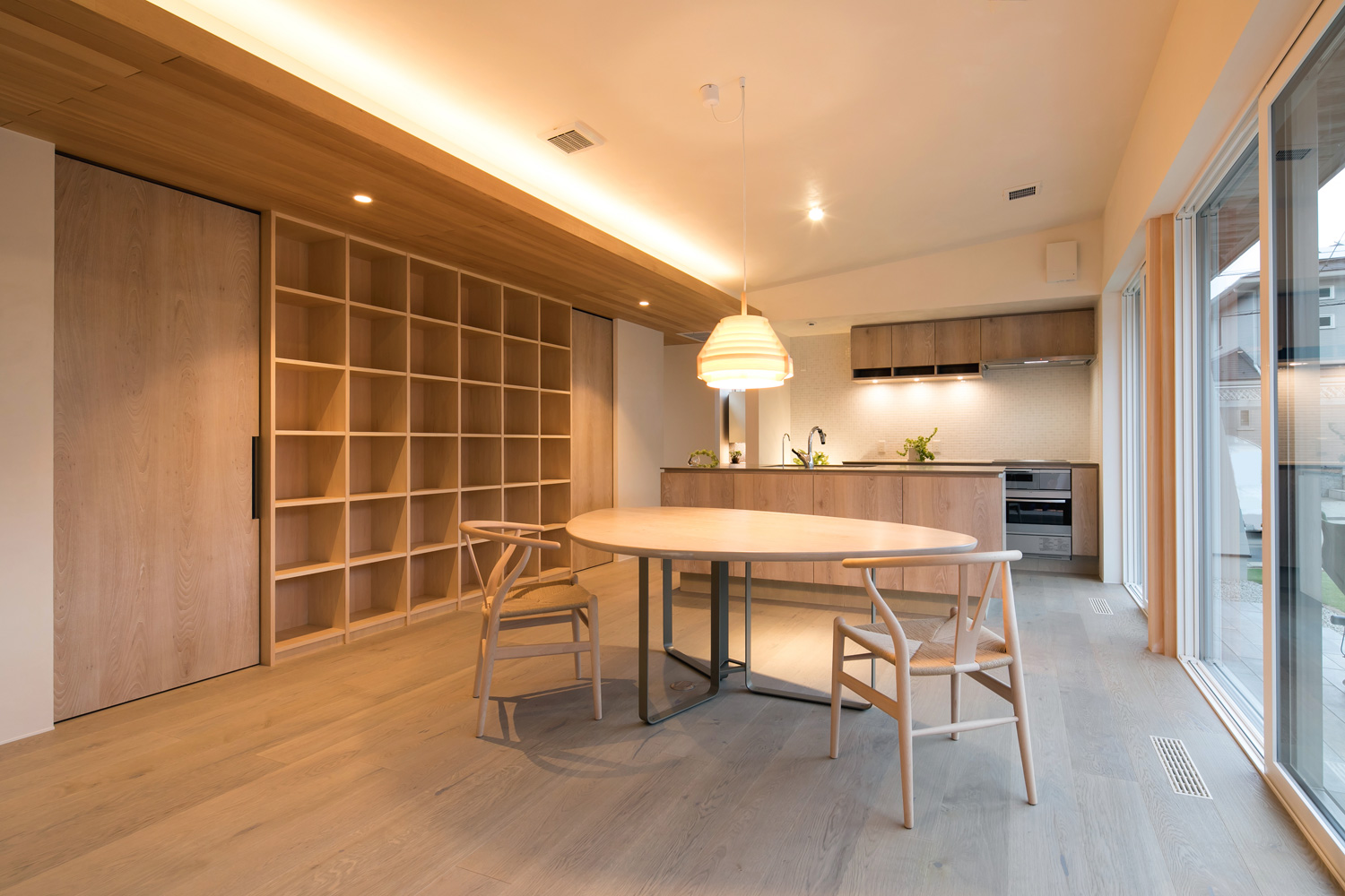 リビング〜キッチン