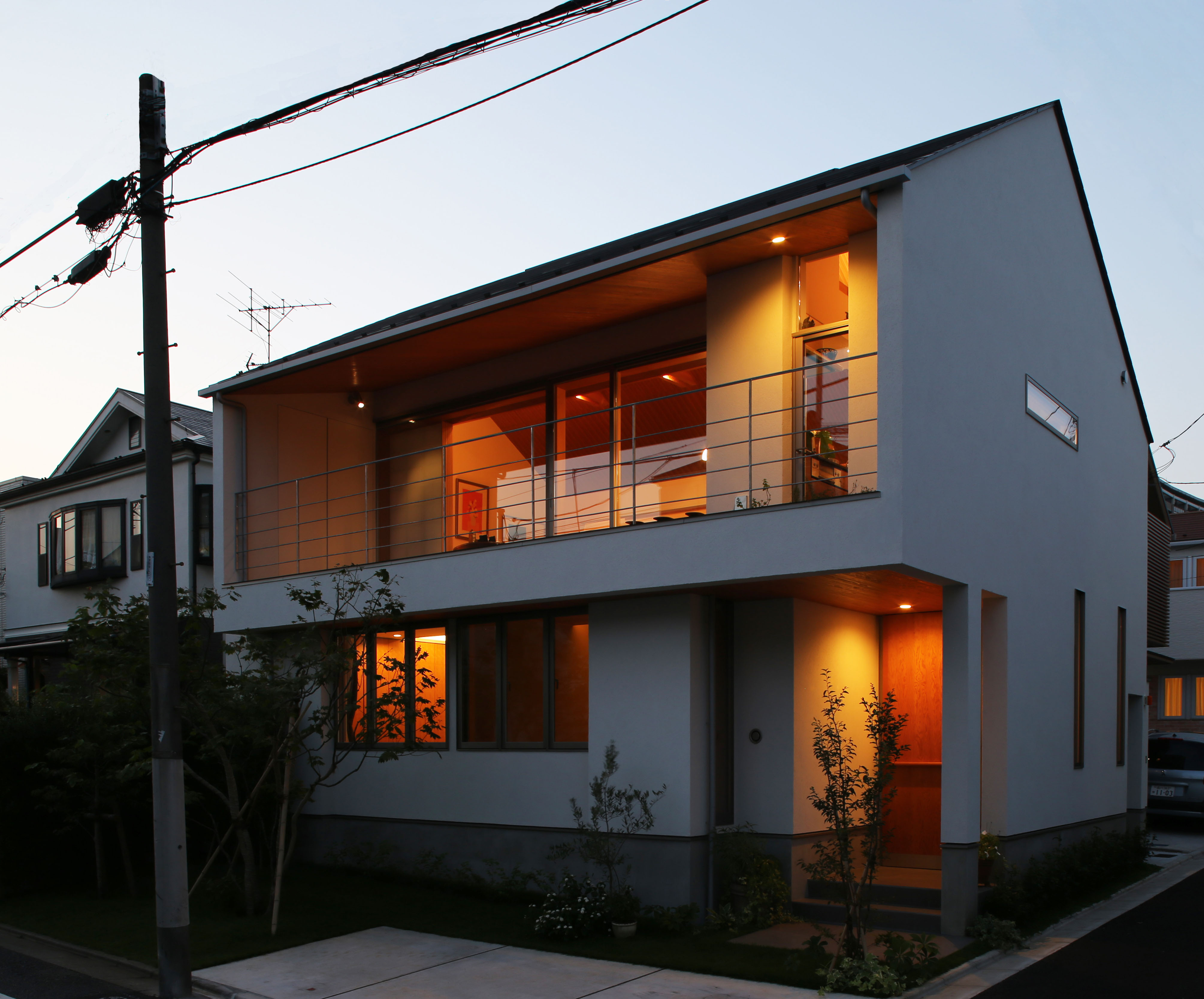 外観夕景