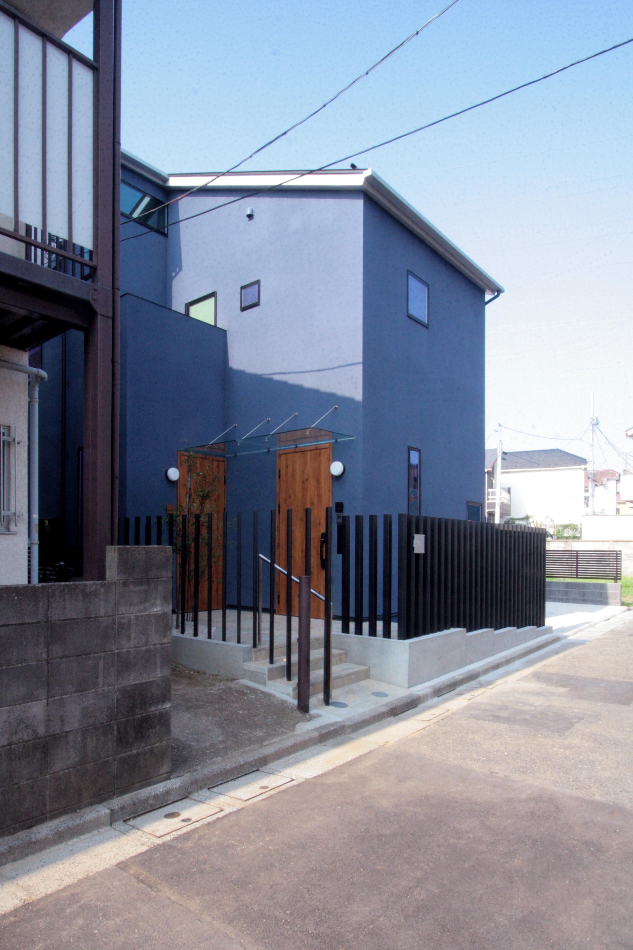 道路側（北側）外観