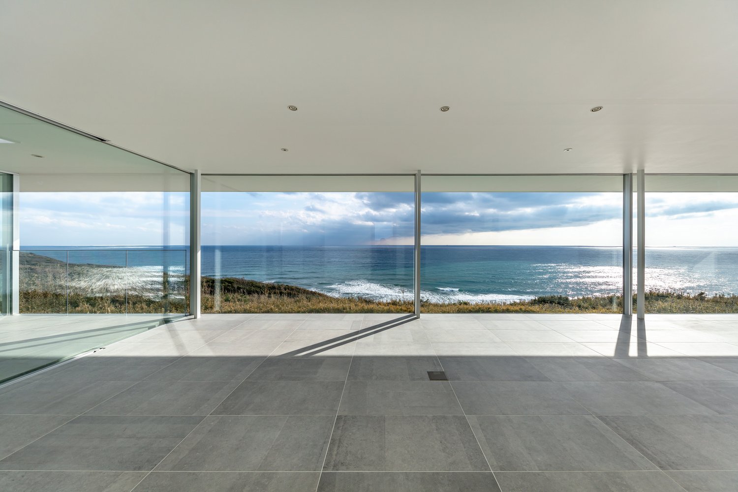 水平線の家｜リビングダイニング