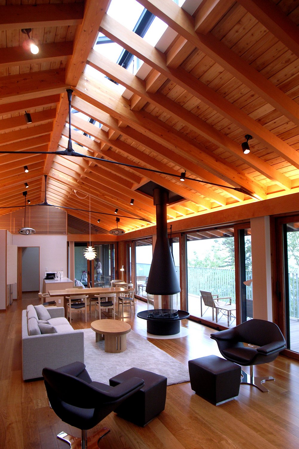 雷山の別荘｜リビングダイニング