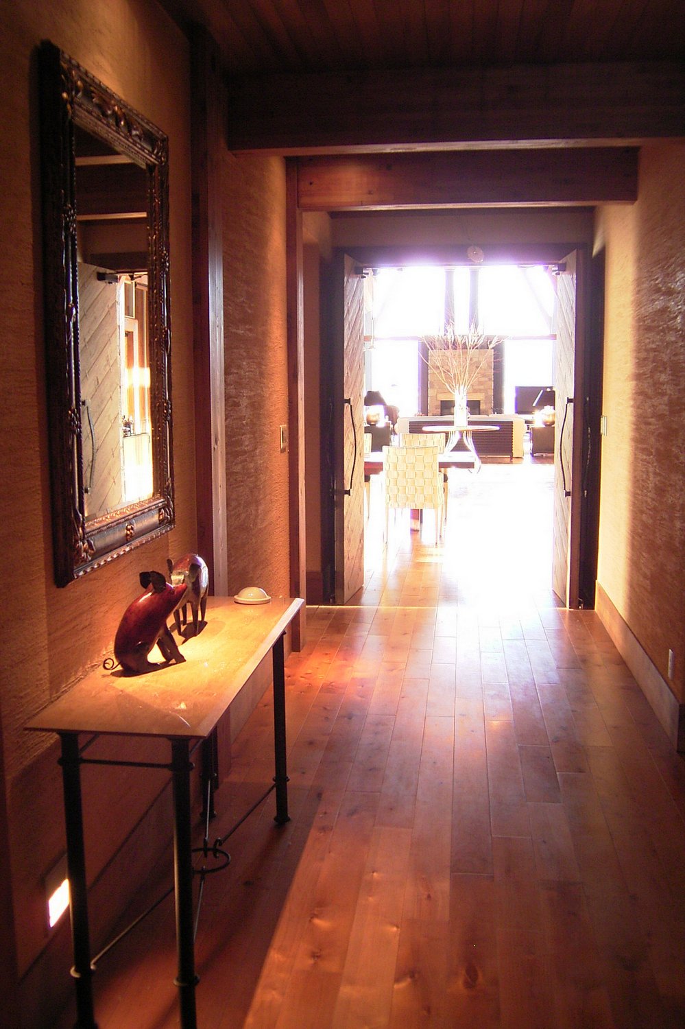 水上高原のヴィラ｜ホール