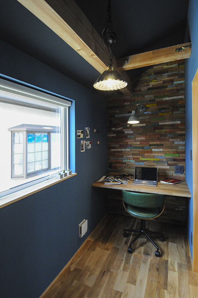 インダストリアルデザインの書斎