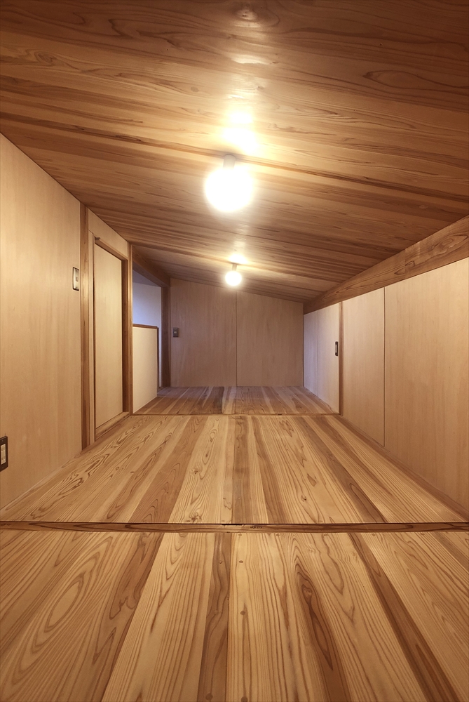 小屋裏