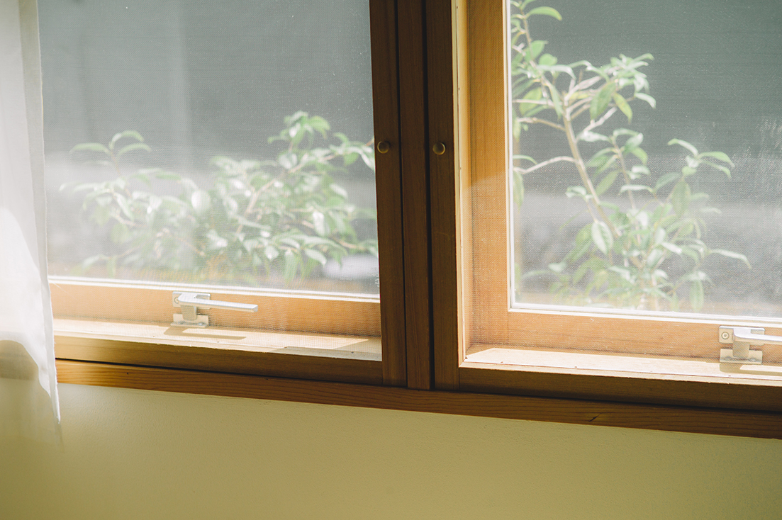 木製窓