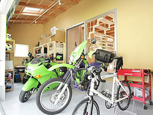 伊勢原市のバイク自転車ガレージハウス　ガレージ