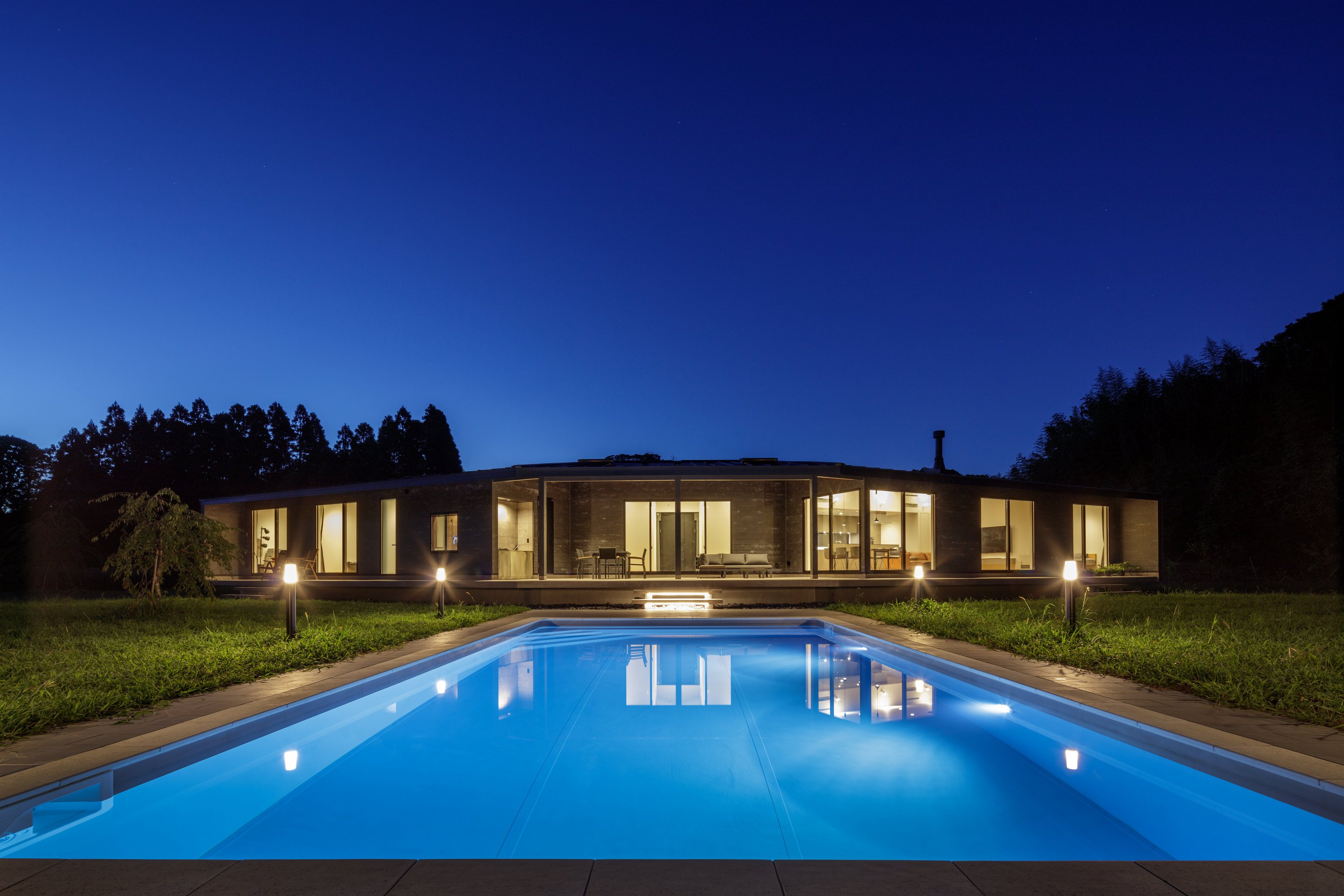 長南町のヴィラ　建物外観