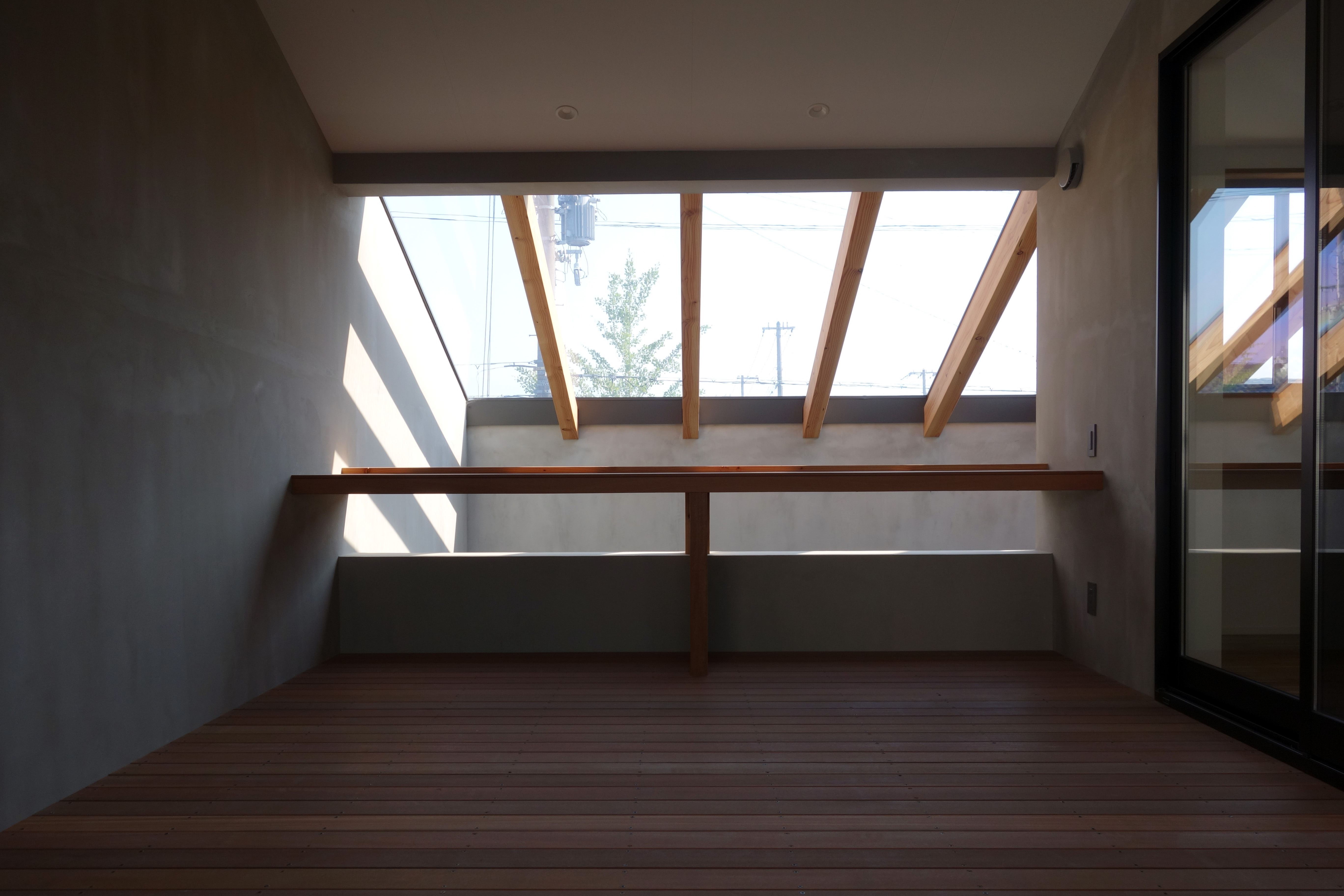 半屋外テラス