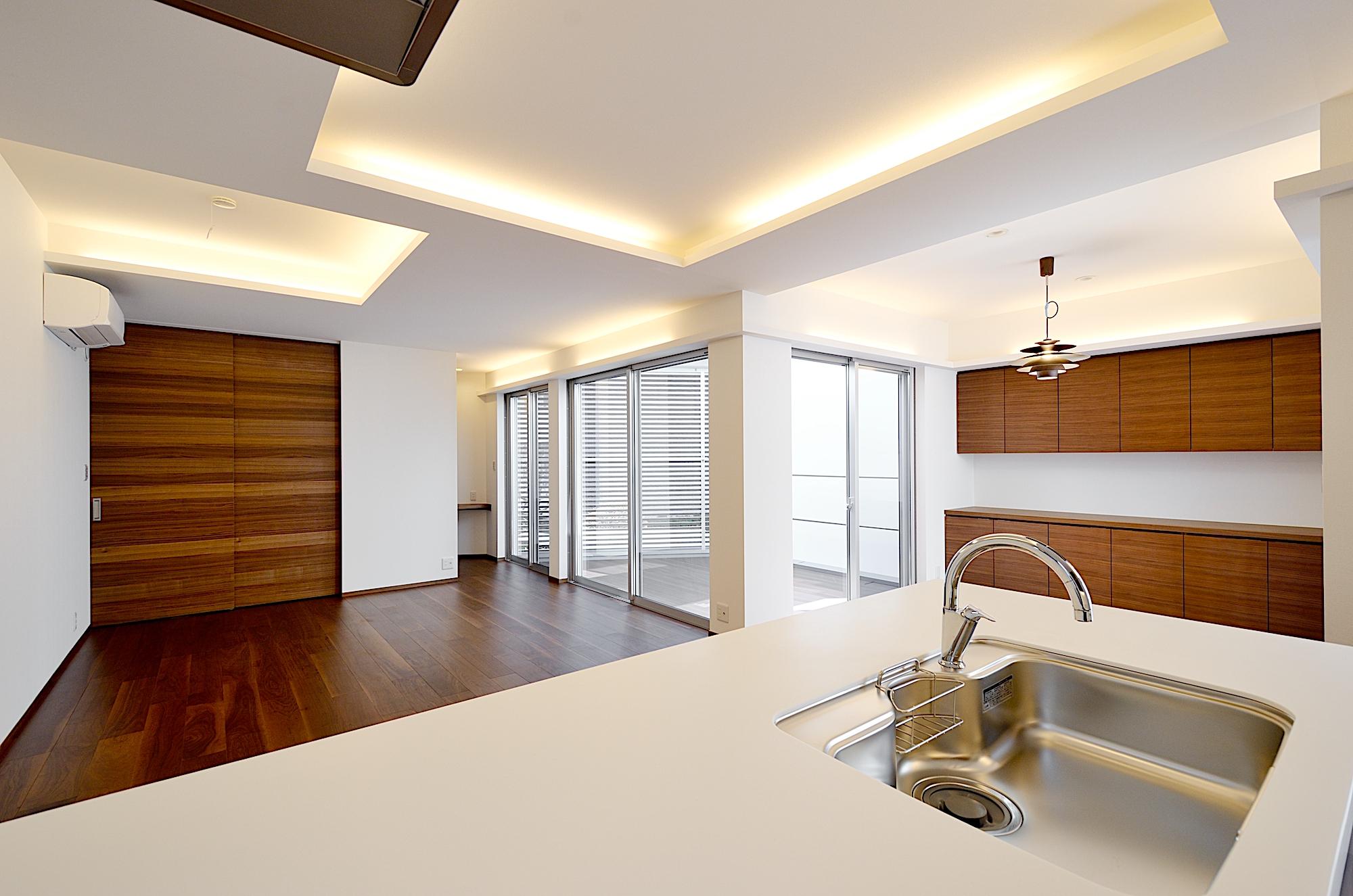 全体を一望できるキッチン