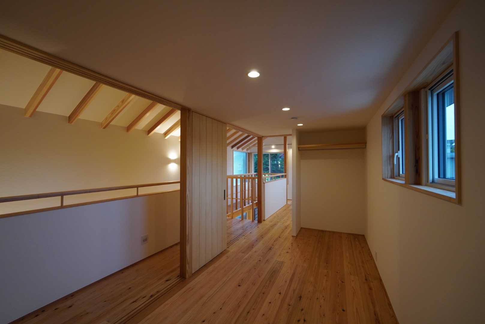 寝具プラスちょっと収納