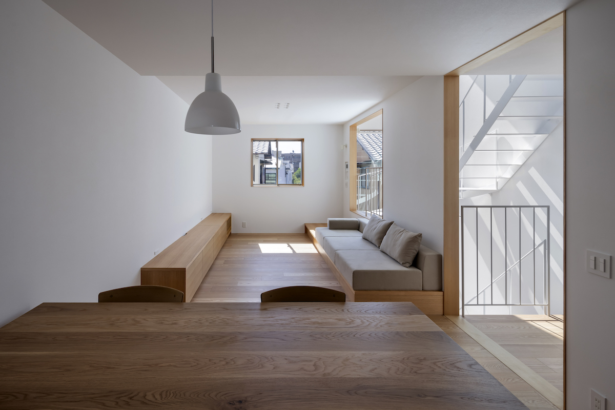 吹抜け階段とリビングの絡み