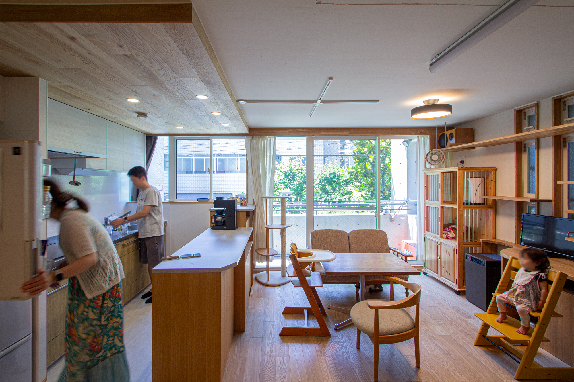 造作家具で設えた、リビングダイニングキッチン