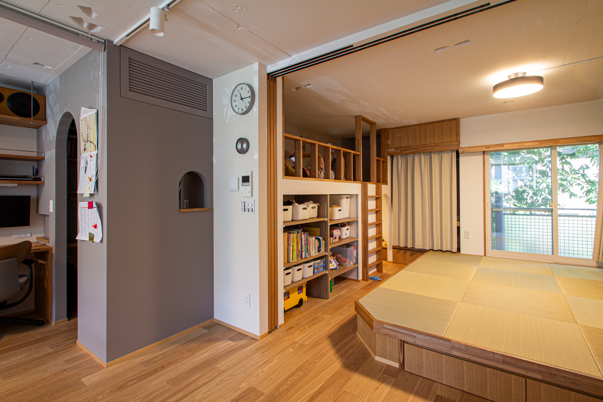 猫が通る、猫穴もアーチ壁