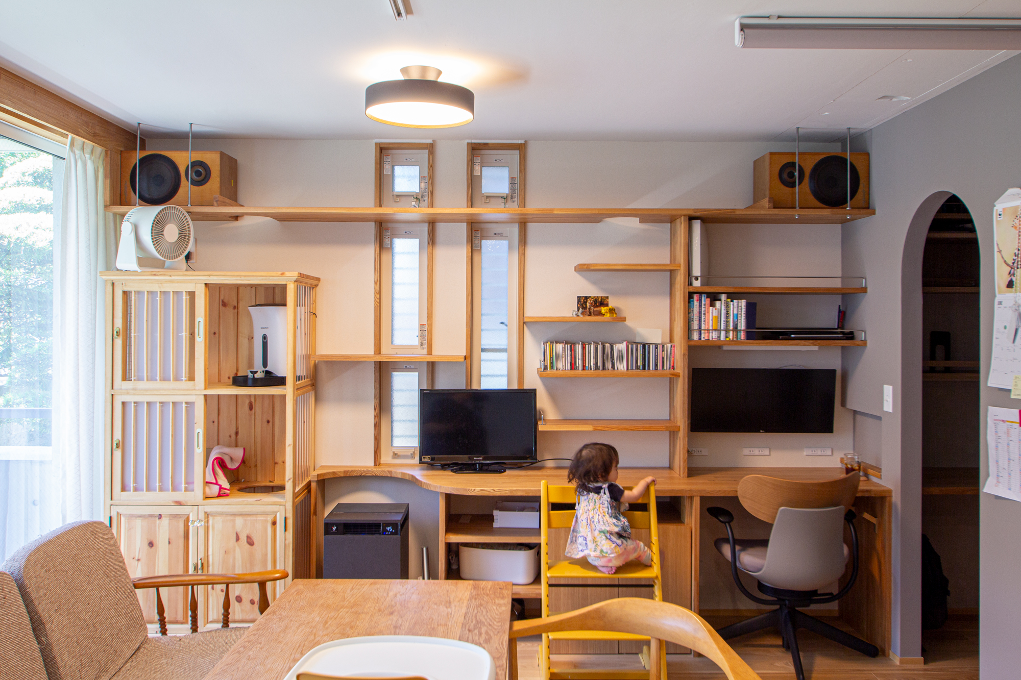 造作家具：ワークカウンター＋本棚＋キャットウォーク＋テレビ台＋猫のゲージ