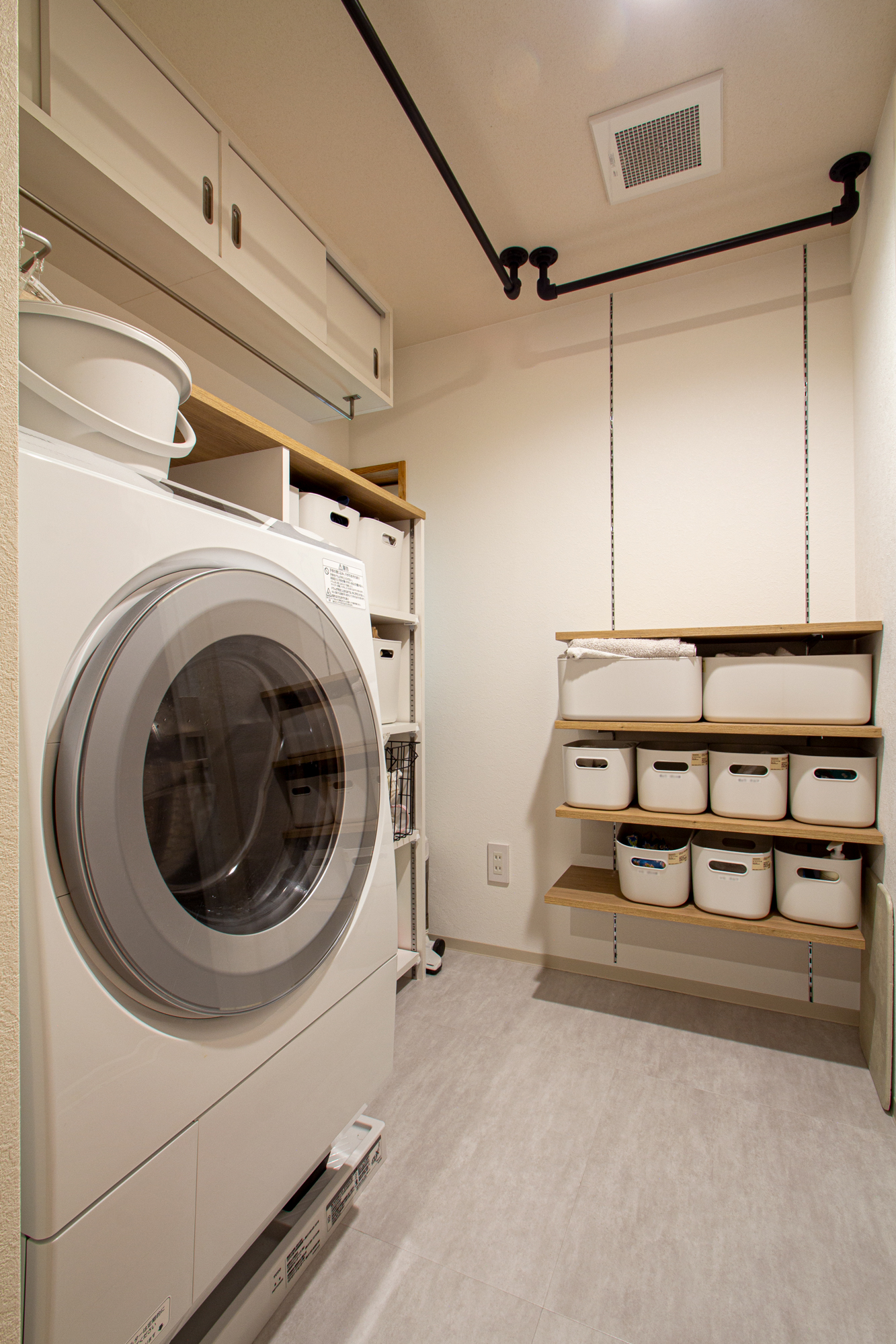 無印良品の収納でそろえた、使いやすさ抜群の脱衣所