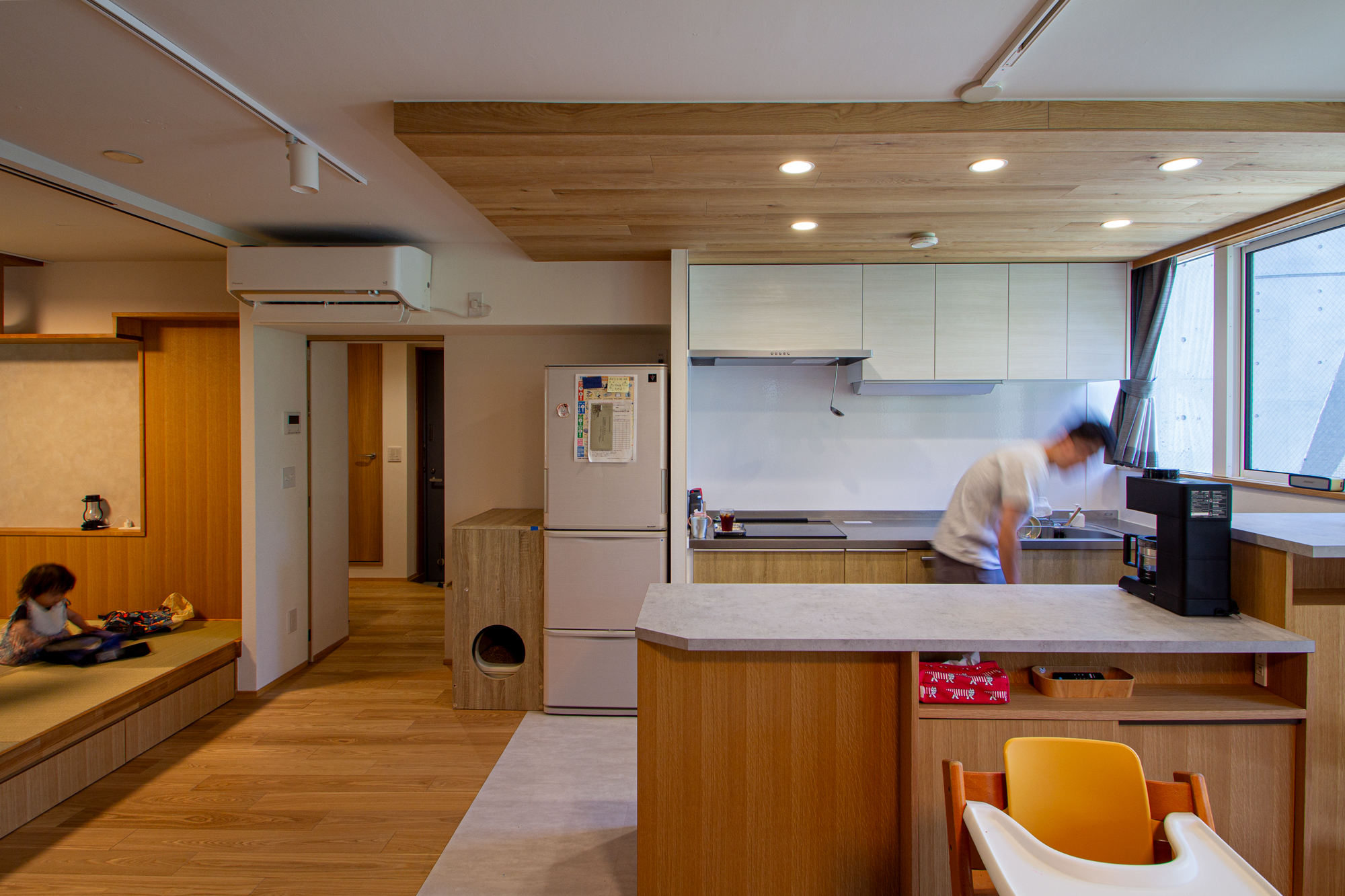 製作したカウンターのあるキッチン