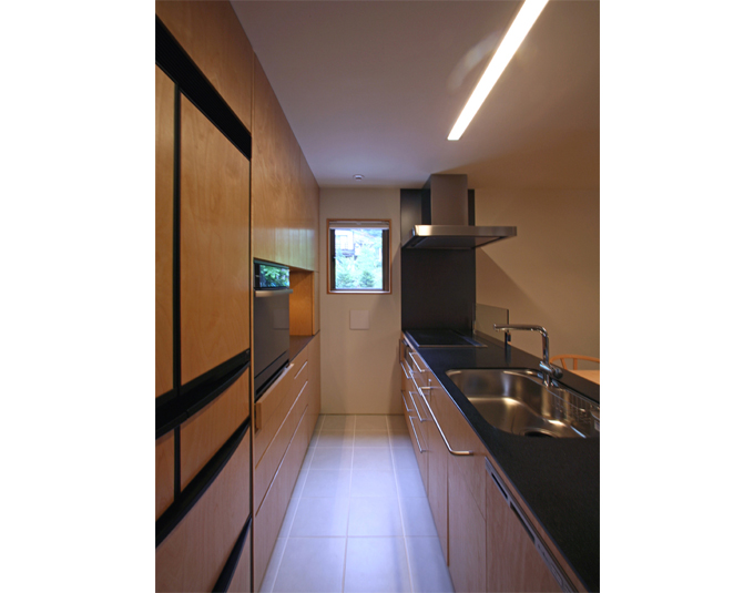 木立に佇む家 キッチン