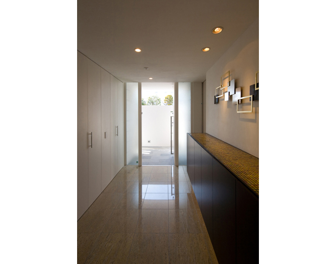 シンプルな玄関ホール