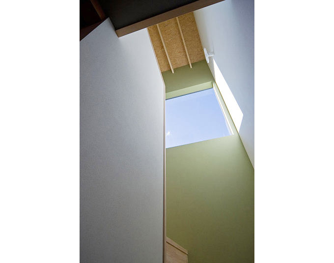 ハイサイドライトのある階段室