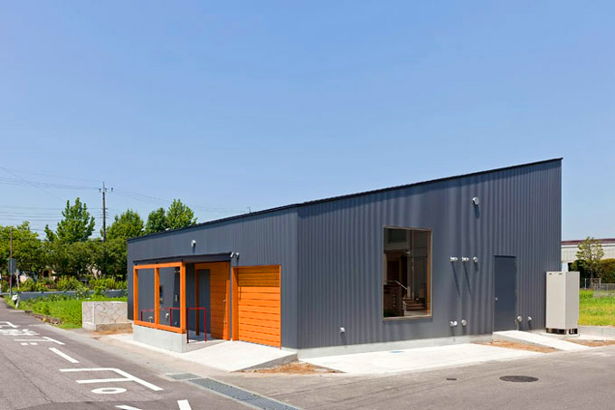 ビルトインガレージのある家