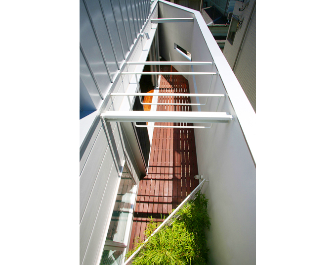 細長いバルコニー