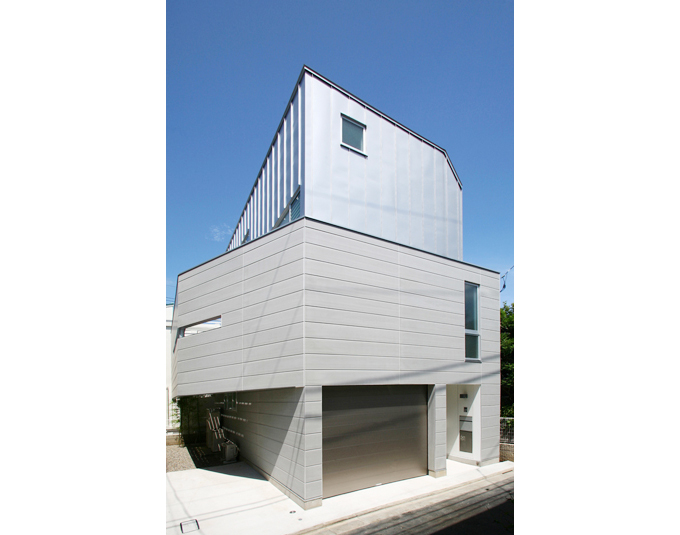 ラムダサイディングとガルバリウム鋼板の外観 Fevecasa フェブカーサ