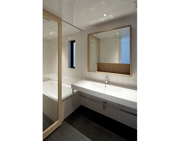 洗面と浴室を広く見せる