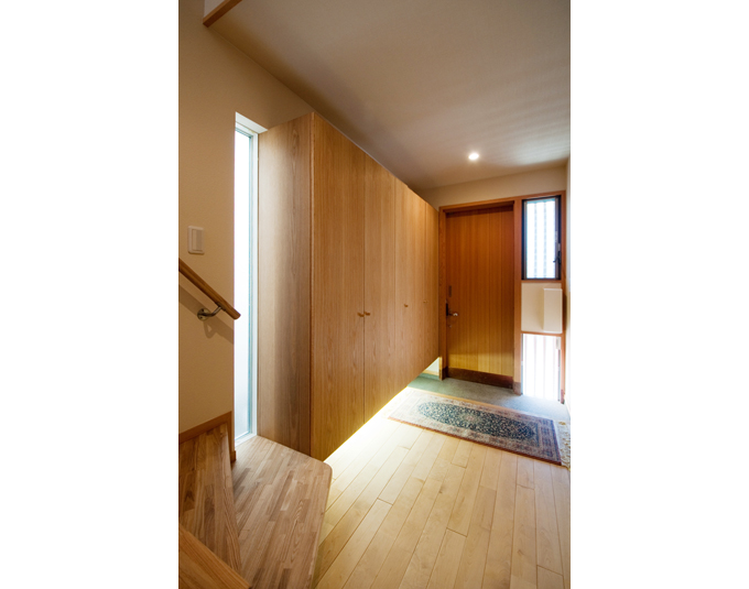 玄関ホールと収納