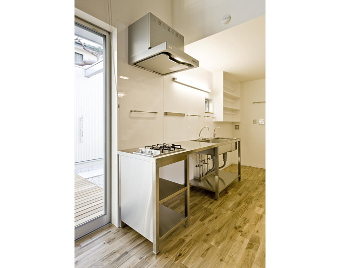 シンプルなオールステンレスオーダーキッチン